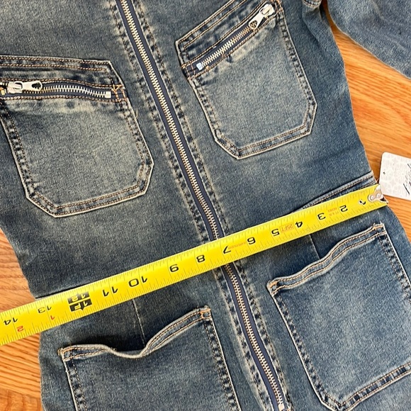 Free People Lennox Denim Skinny Utility Jumpsuit size Size NWT - Picture 6 of 16
